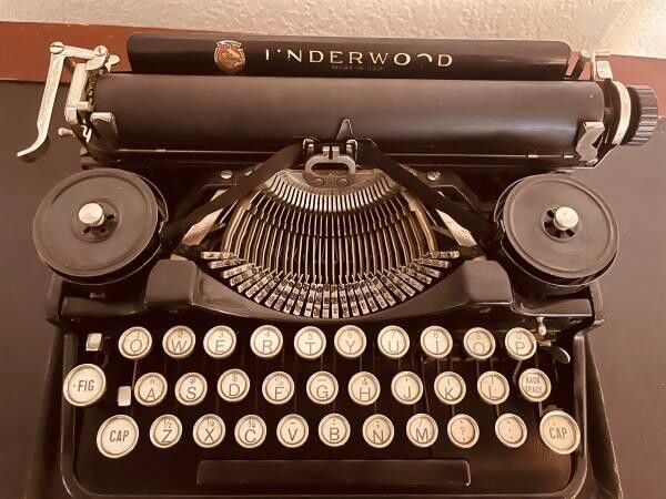 typewriter-underwood-3-banks-genuine-antique-1923-big-14