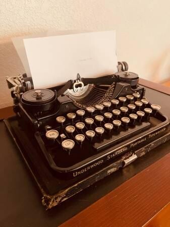 typewriter-underwood-3-banks-genuine-antique-1923-big-13