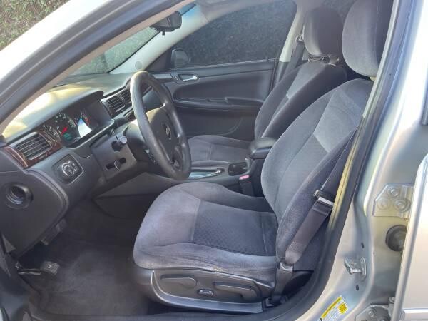 2016-chevy-impala-big-4