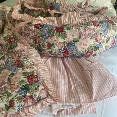 baby-bedding-curtains-amp-accessories-big-4