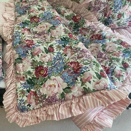 baby-bedding-curtains-amp-accessories-big-2