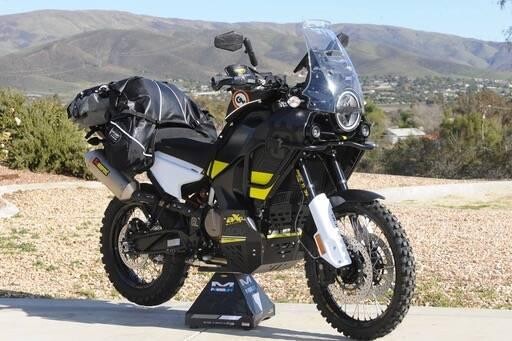 2022-husqvarna-norden-901-w-extras-big-10