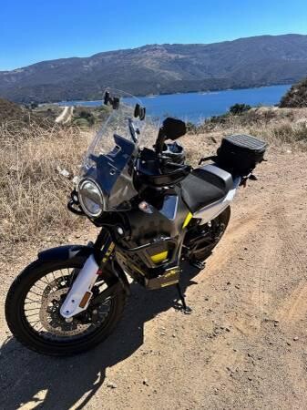 2022-husqvarna-norden-901-w-extras-big-9