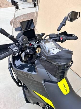 2022-husqvarna-norden-901-w-extras-big-6