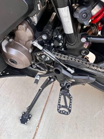 2022-husqvarna-norden-901-w-extras-big-5