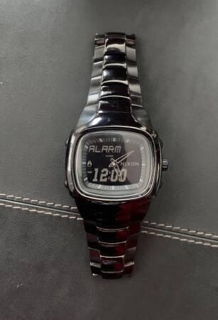 nixon-insider-black-analogdigital-watch-world-time-big-6
