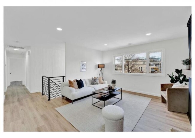 4-bedroom-2-full-bath-turnkey-bi-level-big-2