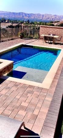 free-estimate-pool-or-construction-big-1
