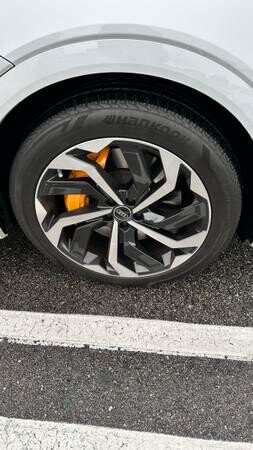 2023-audi-etron-s-premium-plus-sportback-4dr-suv-big-13