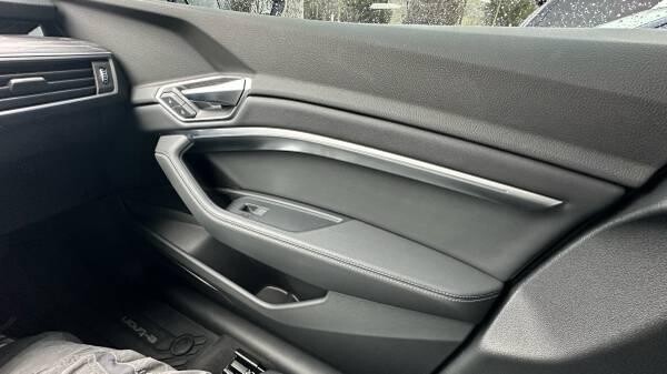 2023-audi-etron-s-premium-plus-sportback-4dr-suv-big-7