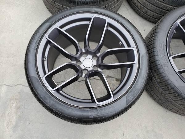 20-hellcat-redeye-widebody-gray-oem-rims-wheels-pirelli-305-big-15