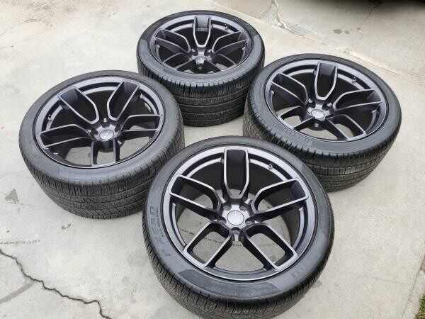 20-hellcat-redeye-widebody-gray-oem-rims-wheels-pirelli-305-big-8