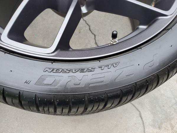 20-hellcat-redeye-widebody-gray-oem-rims-wheels-pirelli-305-big-6