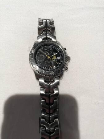 tag-heuer-limited-edition-senna-chrono-big-2