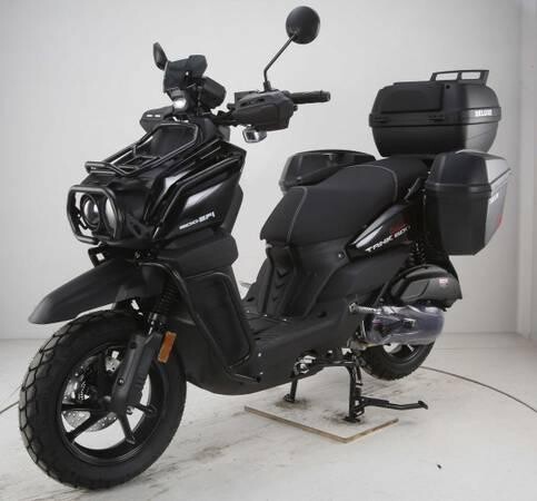 apollo-tank-200cc-scooter-wdelivery-boxes-big-4