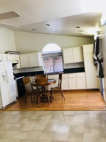 1-unit-back-portion-house-for-rent-comparable-to-a-1-bedroom-apt-big-6