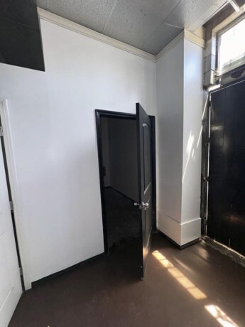 office-space-for-lease-big-10