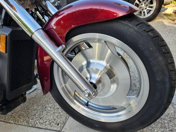 2007-honda-shadow-saber-1100cc-only-2k-original-miles-big-1