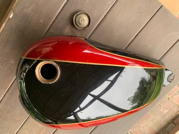 triumph-t150-trident-gas-tank-big-5