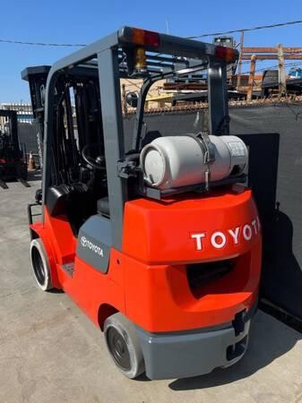 2006-toyota-forklift-model-7-5000lb-cap-big-1