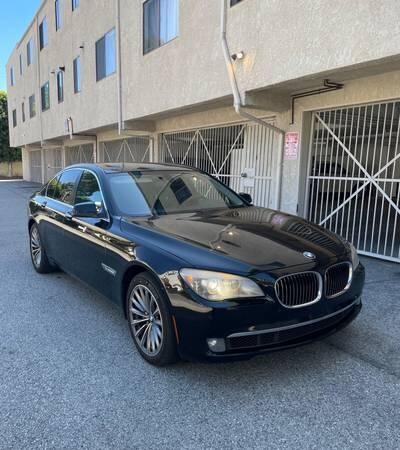 2012-bmw-740i-clean-title-big-9
