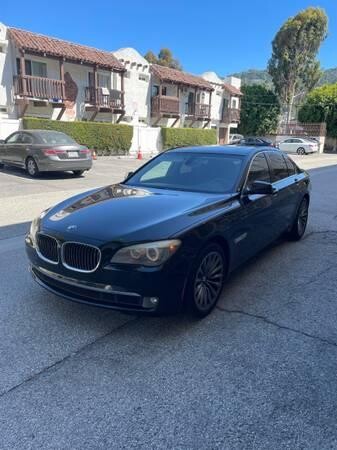 2012-bmw-740i-clean-title-big-7