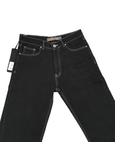 fashion-apparel-inventory-closeout-sale-big-8