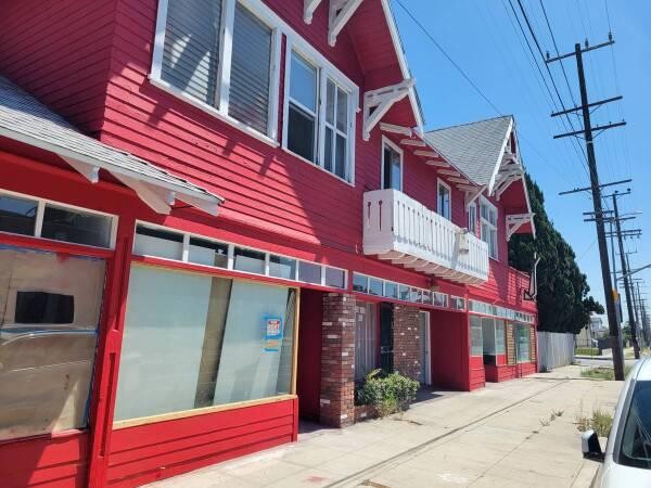7-unit-mixed-use-property-for-sale-big-0