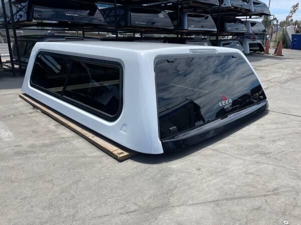 chevy-silverado-2500hd-610-2020-leer-100xr-camper-shell-big-2