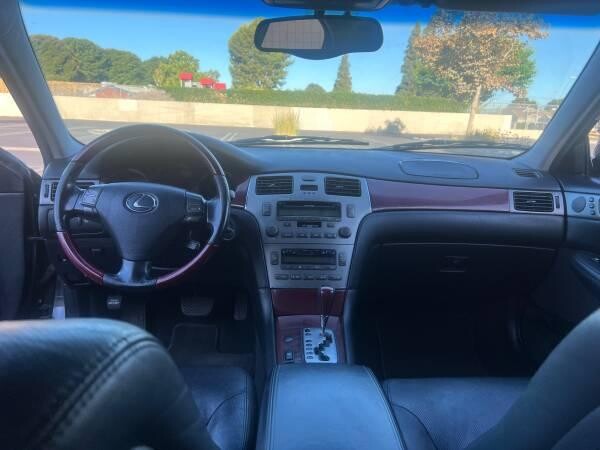 2005-lexus-es-330-big-7