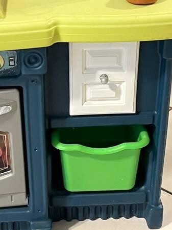step-2-kitchen-ultimate-play-kitchen-for-kids-big-3