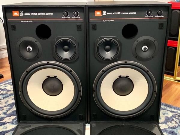 jbl-4312se-studio-monitor-exceptional-sound-quality-big-4