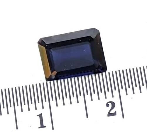 natural-iolite-gemstones-9x7-big-6