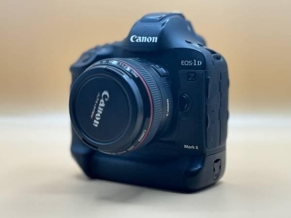 canon-photovideo-kit-with-lenses-and-microphones-big-5