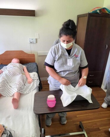 start-a-high-demand-career-in-nursing-in-la-sisucare-cna-big-4