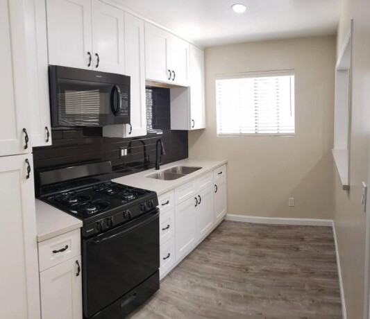 cozy-adorable-studio-available-big-4