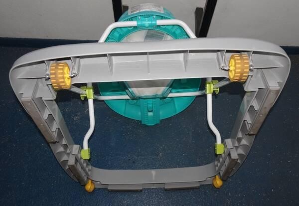 activity-center-baby-walker-by-bright-starts-6-12-months-big-1