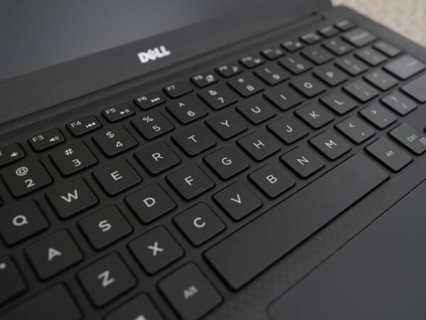 dell-xps-13-9360-i3-7100u-4gb-ram-128gb-ssd-fhd-big-5