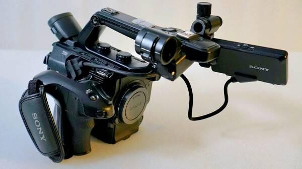 sony-pxw-fs5-ii-4k-xdcam-super-35mm-compact-camcorder-big-3