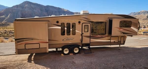 2015-keystone-cougar-38ft-4-slides-out-big-17