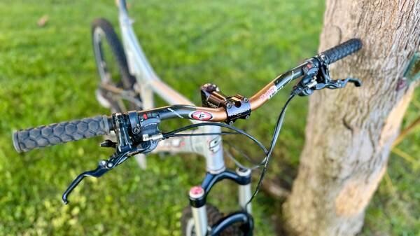 1999-gt-xcr-mtn-bike-large-big-5