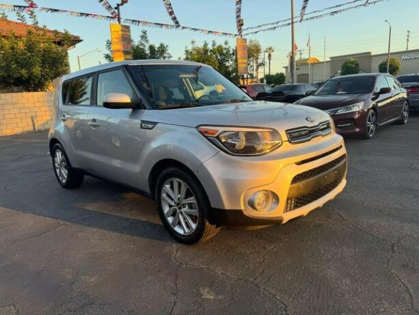 2019-kia-soul-wagon-4d-big-7