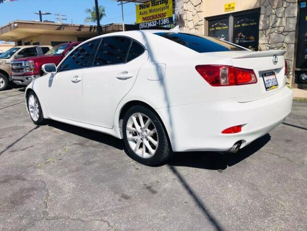 2011-lexus-is-is-250-sedan-4d-big-1