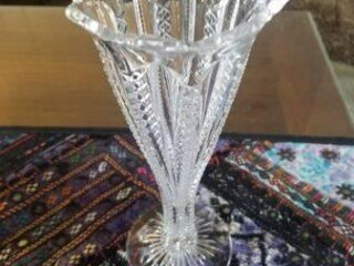 antique-glass-flower-vase